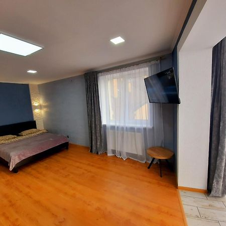 איוונו-פרנקיבסק New Luxury Studio Apartment חדר תמונה